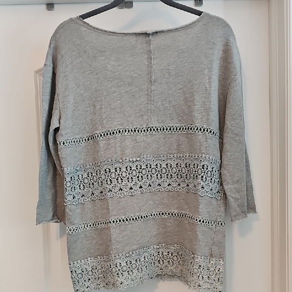 NWOT POL Size Small Gray Lace Trim Women's Top - Picture 3 of 8